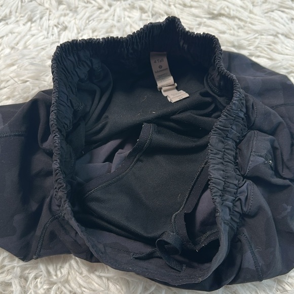 Lululemon Hotty Hot Short II *Long 4" Incognito Camo Multi Grey / Black - Picture 2 of 5